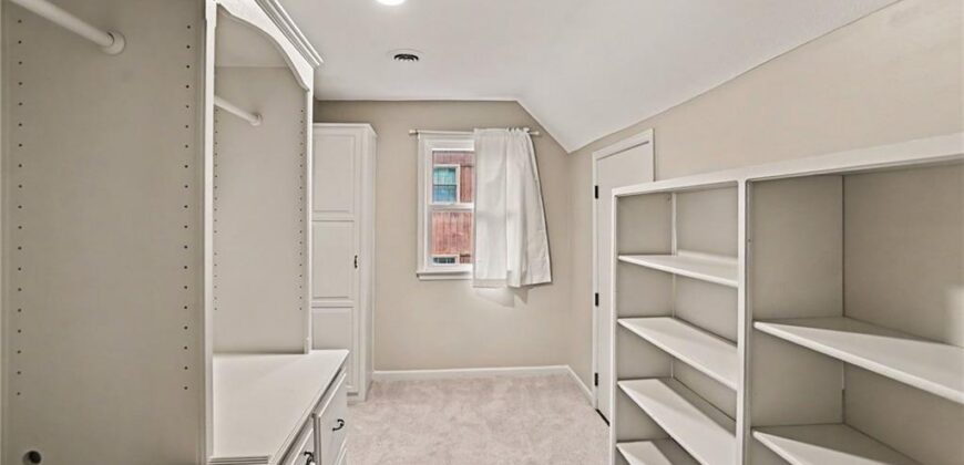 1005 Blueberry Lane, Liberty, MO 64068