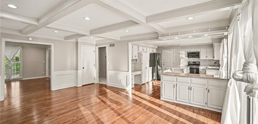 1005 Blueberry Lane, Liberty, MO 64068
