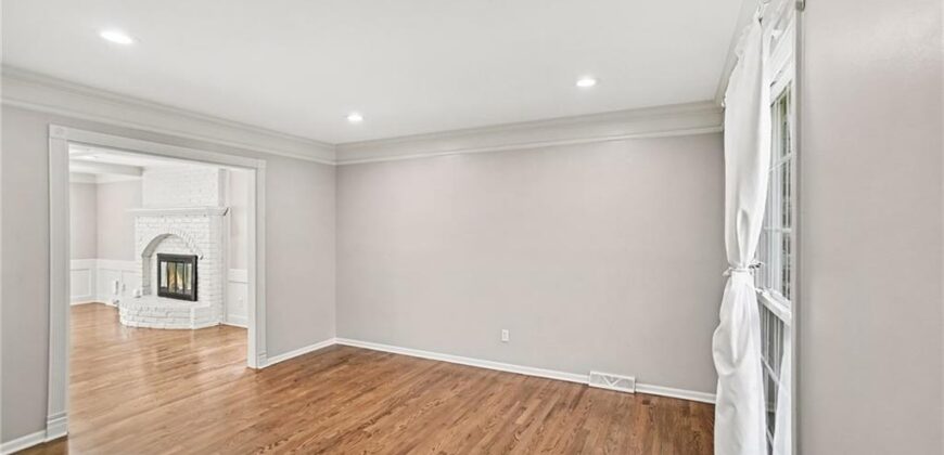1005 Blueberry Lane, Liberty, MO 64068