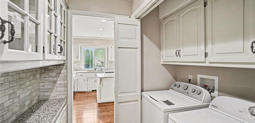1005 Blueberry Lane, Liberty, MO 64068