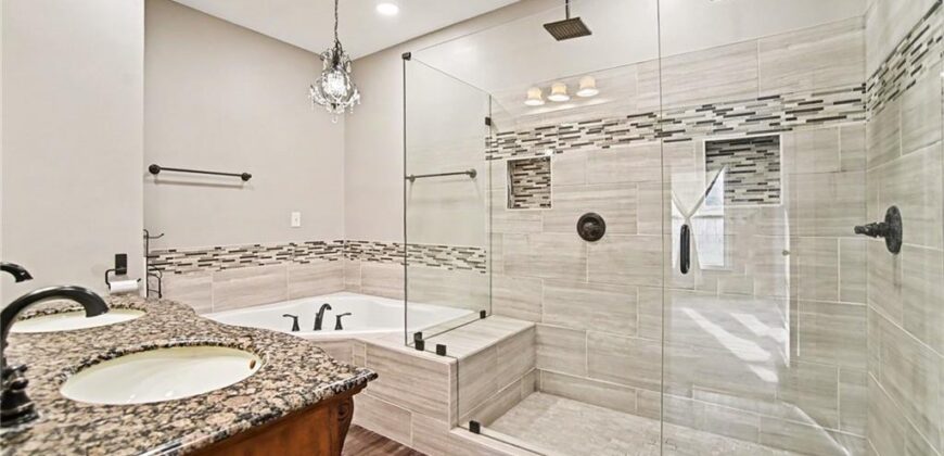 1005 Blueberry Lane, Liberty, MO 64068