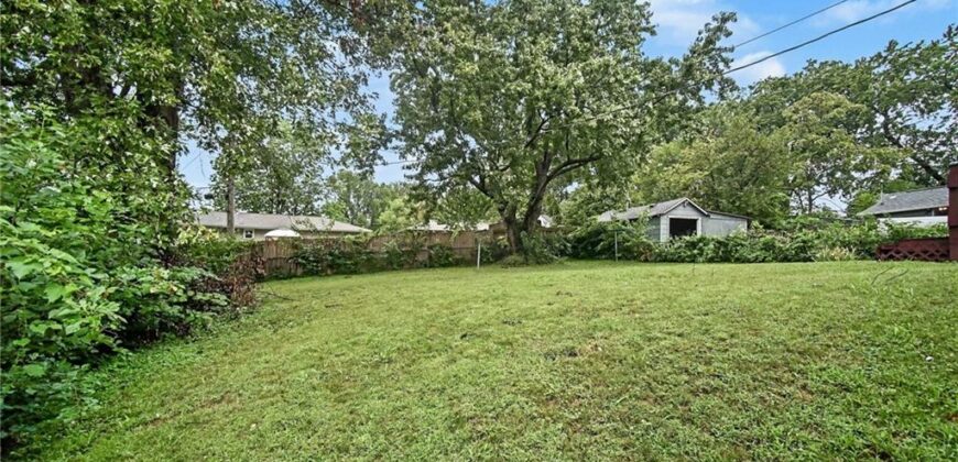 5024 N CHELSEA Avenue, Kansas City, MO 64119