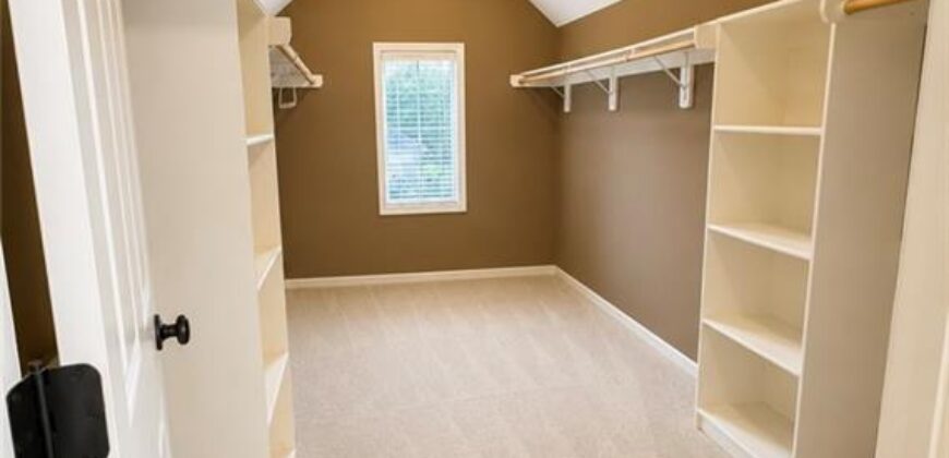 8604 NE 99th Street, Kansas City, MO 64157