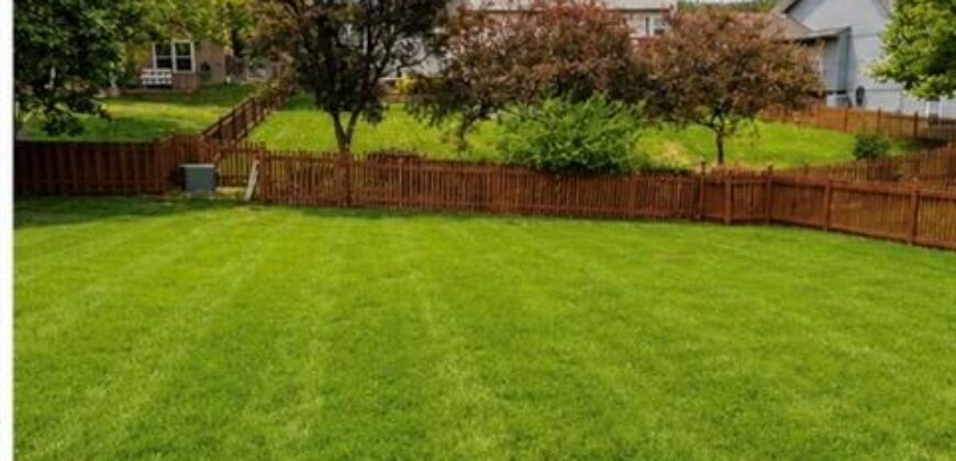 8604 NE 99th Street, Kansas City, MO 64157