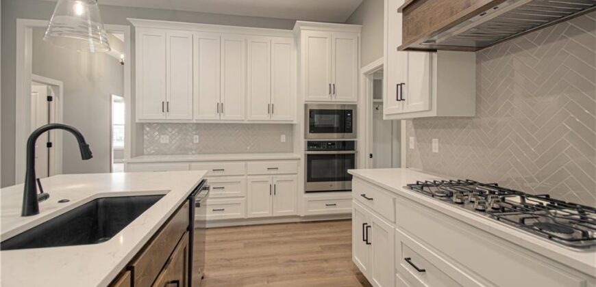 16830 NW 124 Street, Platte City, MO 64079
