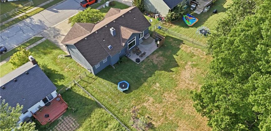 6821 T Gabbert Drive, Pleasant Valley, MO 64068