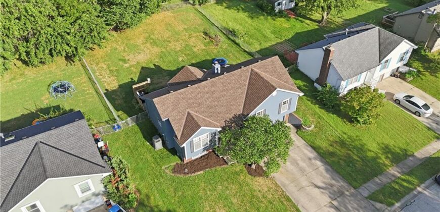 6821 T Gabbert Drive, Pleasant Valley, MO 64068