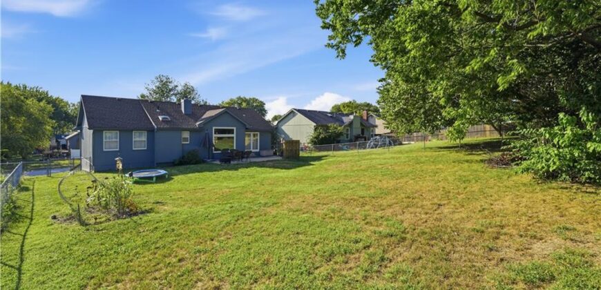 6821 T Gabbert Drive, Pleasant Valley, MO 64068