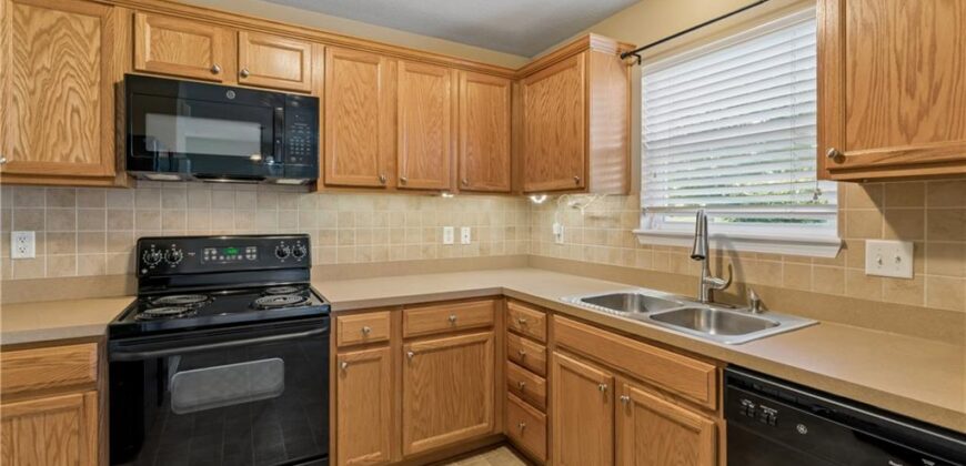 1818 NW 82nd Street, Kansas City, MO 64151