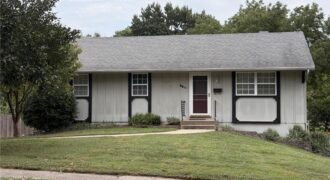 6611 N Agnes Avenue, Gladstone, MO 64119