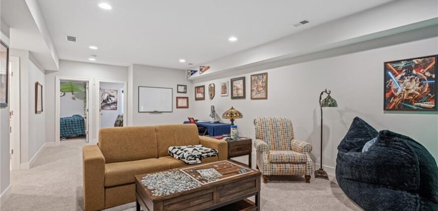 4530 NW 49th Court, Riverside, MO 64150