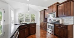 9012 N Oxford Avenue, Kansas City, MO 64157