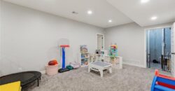 9012 N Oxford Avenue, Kansas City, MO 64157
