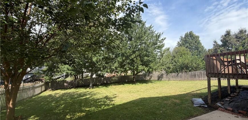 10416 NW 87th Street, Kansas City, MO 64153