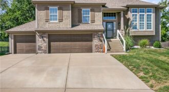 10706 N Tracy Avenue, Kansas City, MO 64155