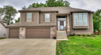 10706 N Tracy Avenue, Kansas City, MO 64155