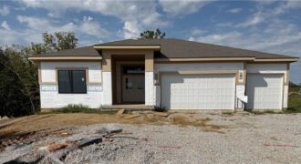 8504 NW 90th Terrace, Kansas City, MO 64153