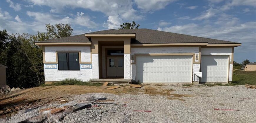8504 NW 90th Terrace, Kansas City, MO 64153