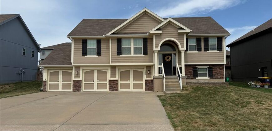 7502 NE 109th Street, Kansas City, MO 64157