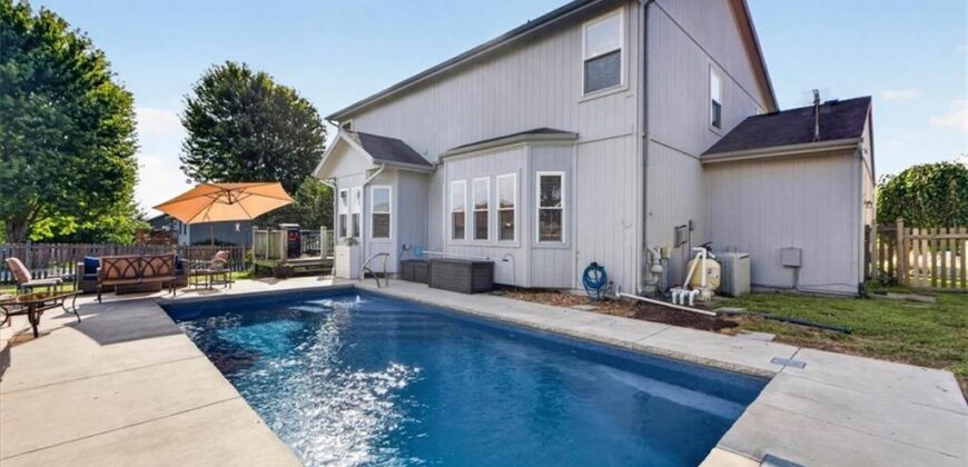 420 Shannon Avenue, Smithville, MO 64089