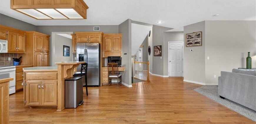 420 Shannon Avenue, Smithville, MO 64089