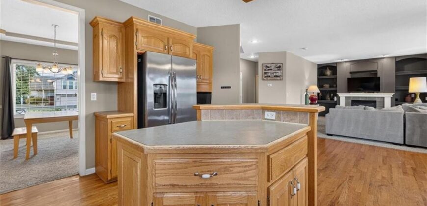 420 Shannon Avenue, Smithville, MO 64089