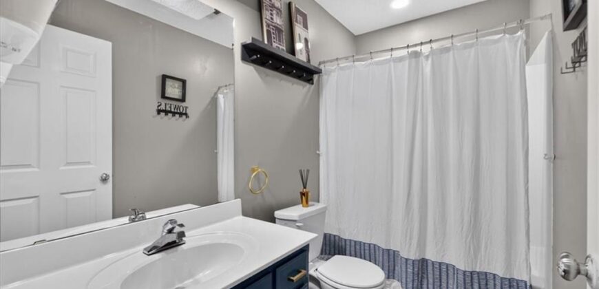 420 Shannon Avenue, Smithville, MO 64089