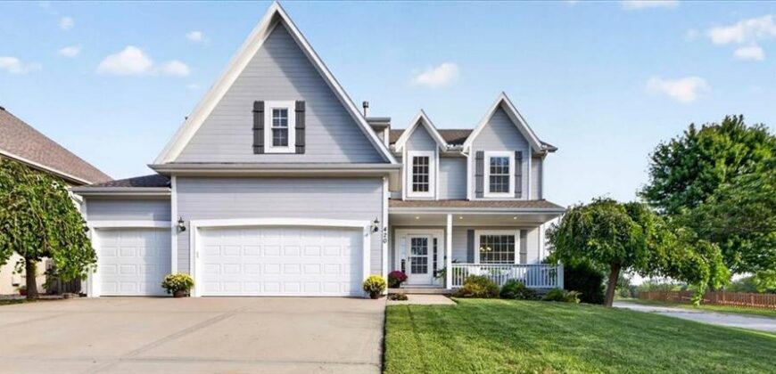 420 Shannon Avenue, Smithville, MO 64089