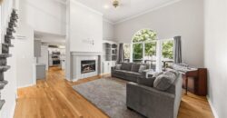 139 The Woodlands Drive, Gladstone, MO 64118