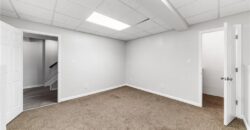 139 The Woodlands Drive, Gladstone, MO 64118