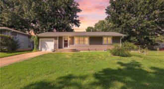 101 Avondale Street, Liberty, MO 64068