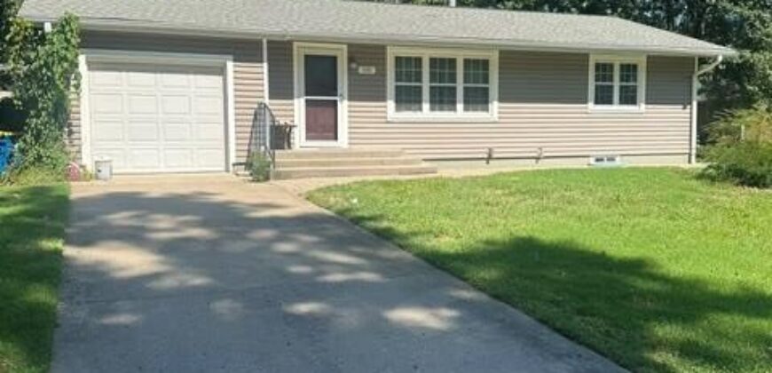 101 Avondale Street, Liberty, MO 64068