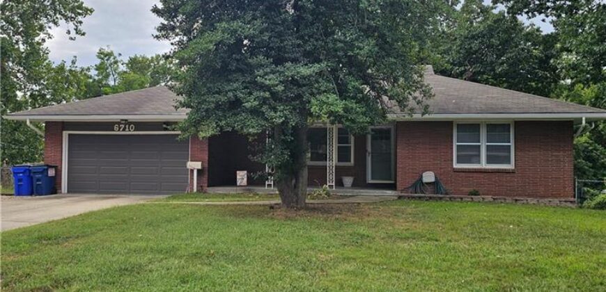 6710 N Baltimore Avenue, Gladstone, MO 64118