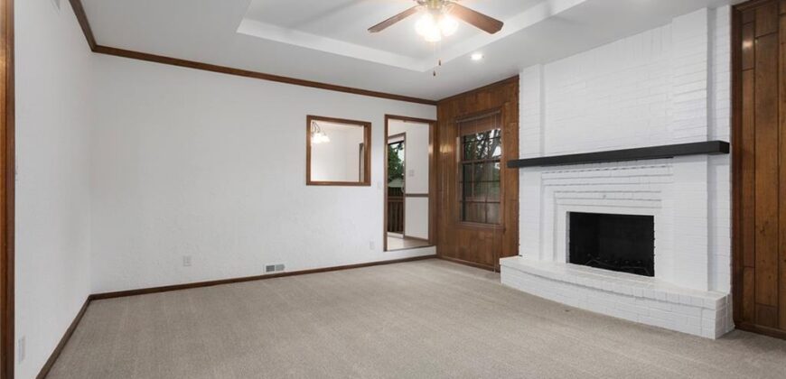 2001 Place Liberte Drive, Liberty, MO 64068