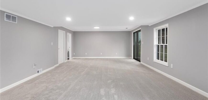 2001 Place Liberte Drive, Liberty, MO 64068