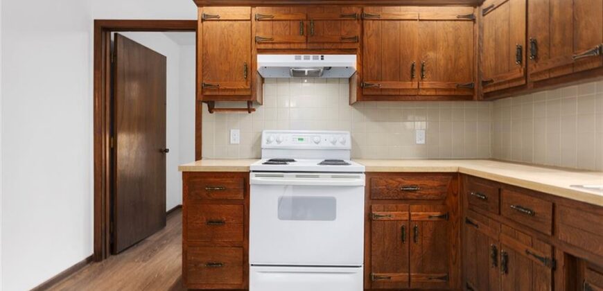 2001 Place Liberte Drive, Liberty, MO 64068