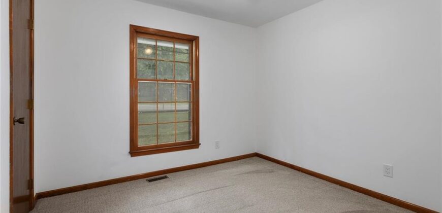 2001 Place Liberte Drive, Liberty, MO 64068