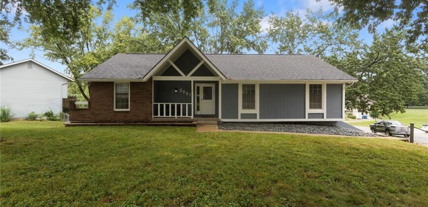 2001 Place Liberte Drive, Liberty, MO 64068