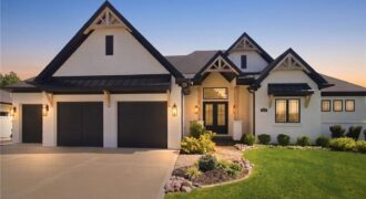 8681 NE Shoal Creek Valley Drive, Kansas City, MO 64157