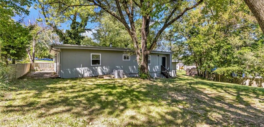 5807 NE Gunn Street, Kansas City, MO 64119