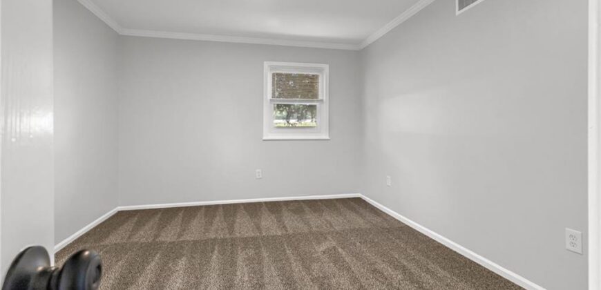 5807 NE Gunn Street, Kansas City, MO 64119