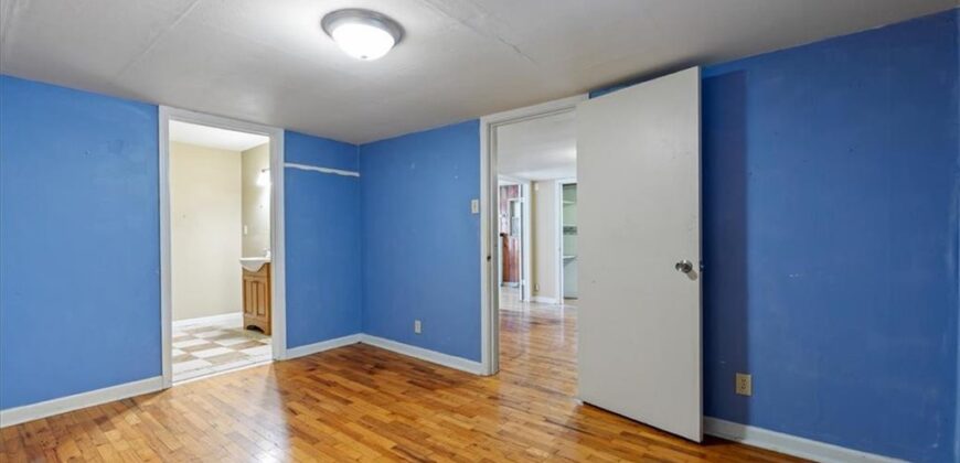 102 Collette Street, Excelsior Springs, MO 64024