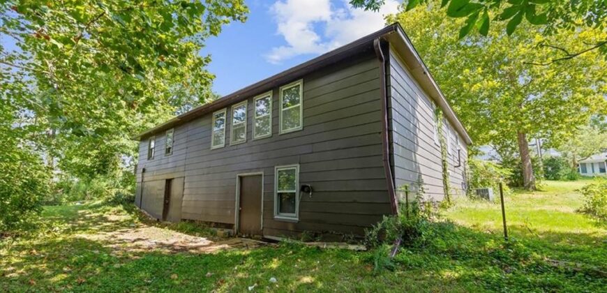 102 Collette Street, Excelsior Springs, MO 64024