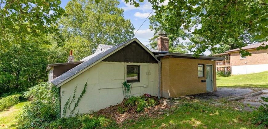 102 Collette Street, Excelsior Springs, MO 64024