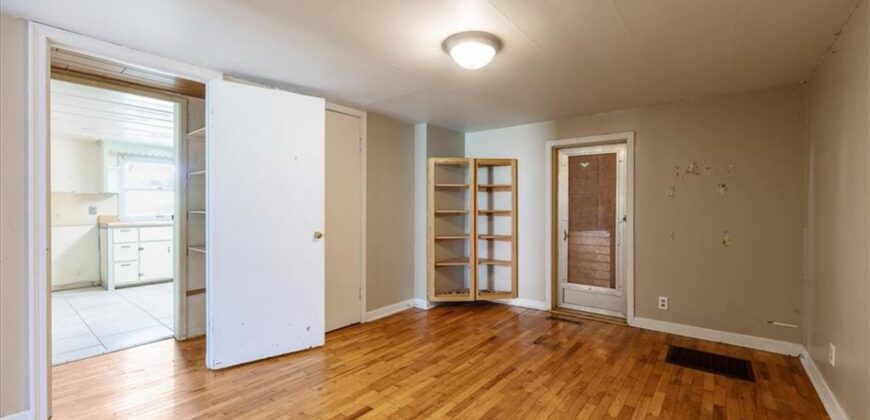 102 Collette Street, Excelsior Springs, MO 64024