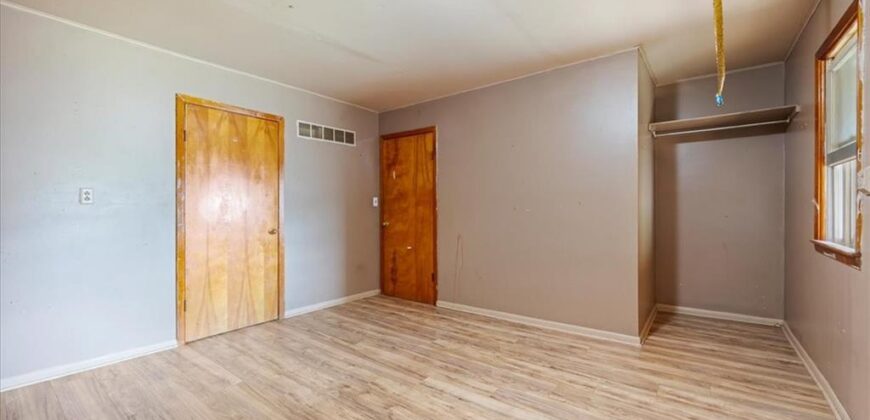 102 Collette Street, Excelsior Springs, MO 64024