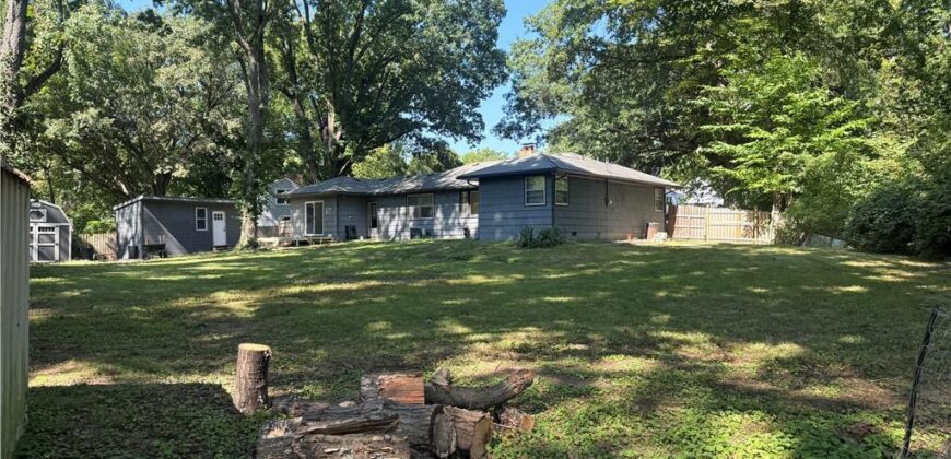 5414 NE Carmel Road, Kansas City, MO 64119