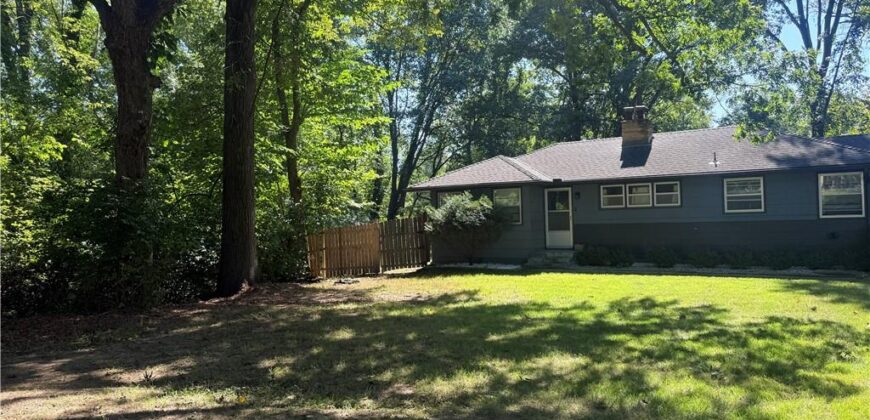 5414 NE Carmel Road, Kansas City, MO 64119