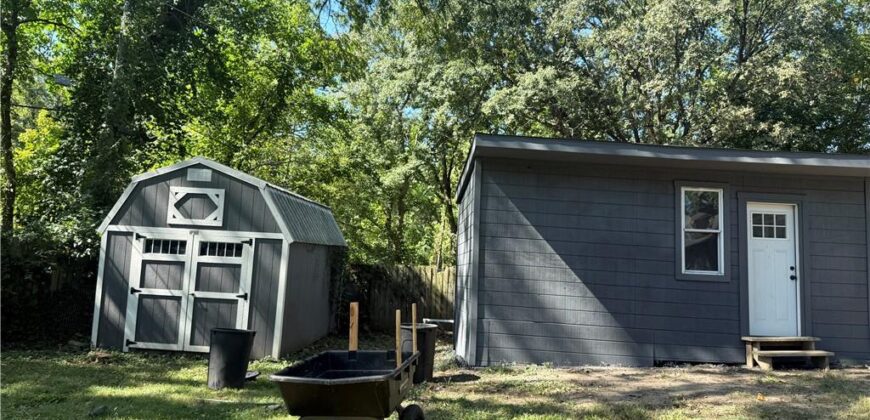 5414 NE Carmel Road, Kansas City, MO 64119