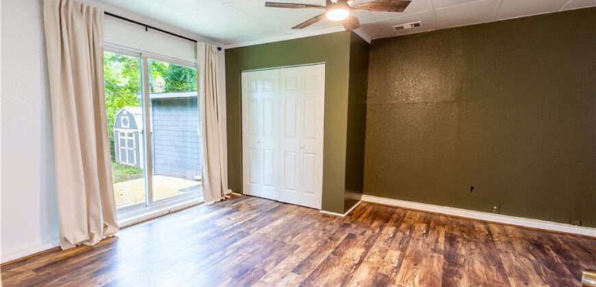 5414 NE Carmel Road, Kansas City, MO 64119